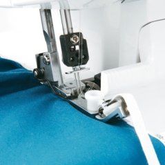 Patka "všívání gumy" - overlock